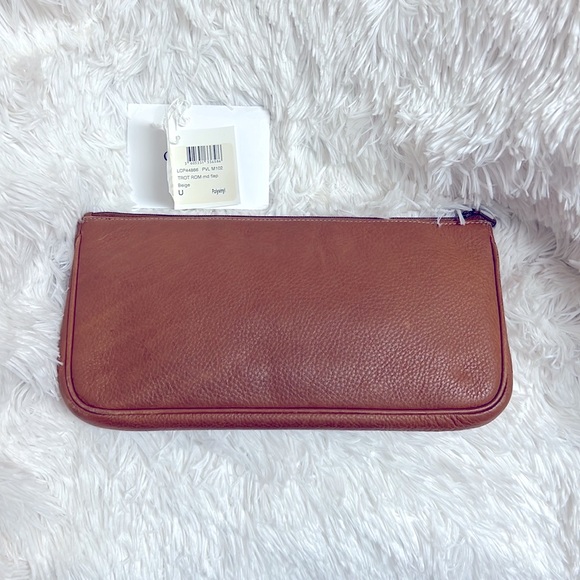 *Authentic*Dior leather handbag in excellent condition - Picture 3 of 12